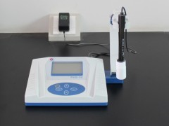 pH meter